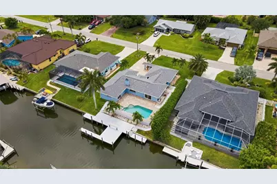 1409 SW 43rd Ter, Cape Coral, FL 33914 - Photo 31