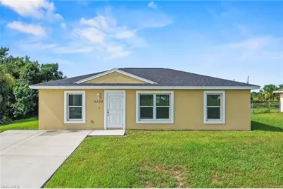 9026 Maywood Cir, Labelle, FL 33935 - Photo 1