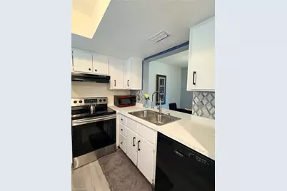 4520 SW 8th Pl #4, Cape Coral, FL 33914 - Photo 15