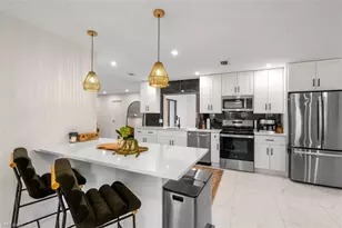 14725 Kimberly Ln, Fort Myers, FL 33908 - Photo 3
