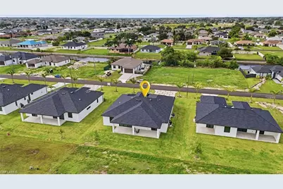 325 NE 15th Ter, Cape Coral, FL 33909 - Photo 37