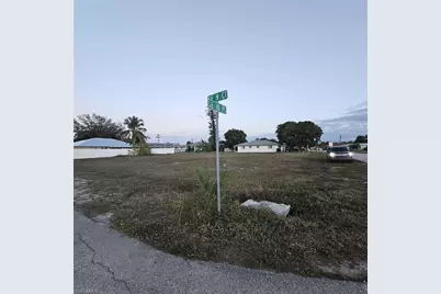 3807 SE 10th Pl, Cape Coral, FL 33904 - Photo 3