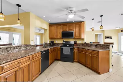 4020 SW 2nd Ave, Cape Coral, FL 33914 - Photo 15