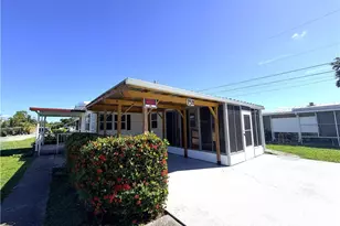 139 Gaslight Ave, North Fort Myers, FL 33917 - Photo 3