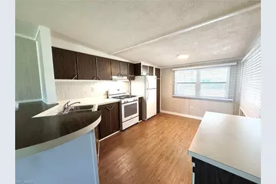 139 Gaslight Ave, North Fort Myers, FL 33917 - Photo 7