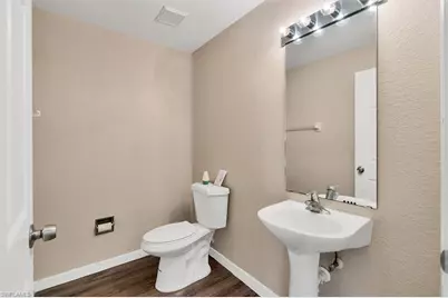 5257 Leeds Rd, Fort Myers, FL 33907 - Photo 11