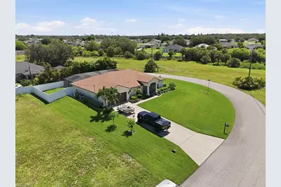 2107 NE 19th Pl, Cape Coral, FL 33909 - Photo 13