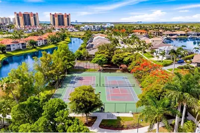 1817 Lagoon Ln, Cape Coral, FL 33914 - Photo 5