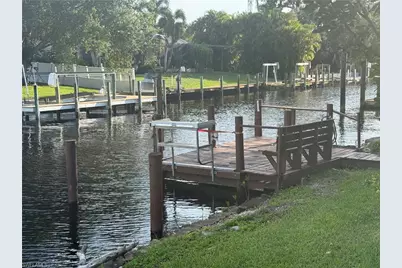 1845 Marina Cir, North Fort Myers, FL 33903 - Photo 5