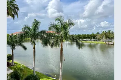 20061 Sanibel View Cir #204, Fort Myers, FL 33908 - Photo 3
