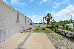 701 Coral Dr, Punta Gorda, FL 33950 - Photo 39