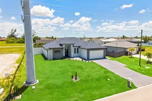 212 Kismet Pkwy W, Cape Coral, FL 33993 - Photo 11