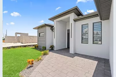 212 Kismet Pkwy W, Cape Coral, FL 33993 - Photo 3