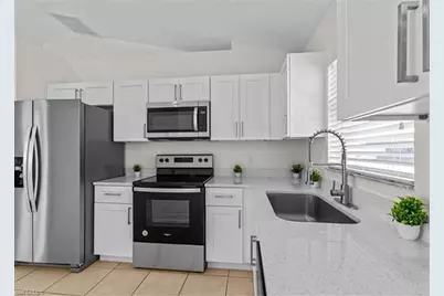 4303 26th St SW, Lehigh Acres, FL 33976 - Photo 9