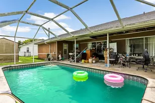209 NE 9th Ct, Cape Coral, FL 33909 - Photo 7