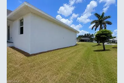 2813 NW 4th Ter, Cape Coral, FL 33993 - Photo 17