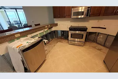 5781 Cape Harbour Dr #810, Cape Coral, FL 33914 - Photo 5