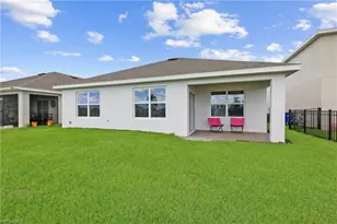 2621 Table Coral Trl, North Fort Myers, FL 33903 - Photo 3