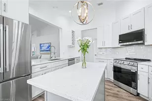 5701 Heron Ln, Naples, FL 34110 - Photo 5