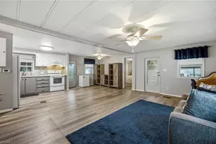 195 Domingo Dr, Fort Myers, FL 33905 - Photo 7