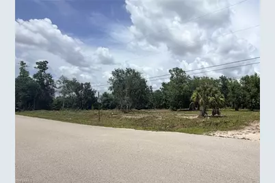 Sophomore Ln, Fort Myers, FL 33917 - Photo 3