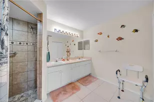 813 SW 11th Pl, Cape Coral, FL 33991 - Photo 19