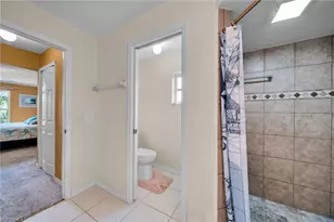 813 SW 11th Pl, Cape Coral, FL 33991 - Photo 21