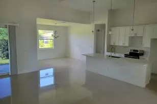 2128 NE 40th St, Cape Coral, FL 33909 - Photo 3