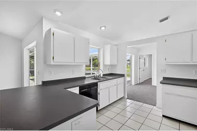 2601 SW 37th Ter, Cape Coral, FL 33914 - Photo 9