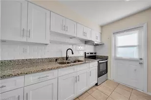 11 Hamlin Ct, Lehigh Acres, FL 33936 - Photo 9