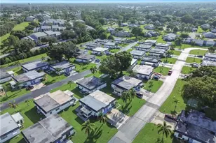 11 Hamlin Ct, Lehigh Acres, FL 33936 - Photo 25