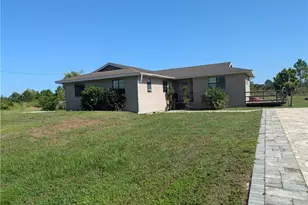 925 Foxdale Ave, Lehigh Acres, FL 33974 - Photo 7