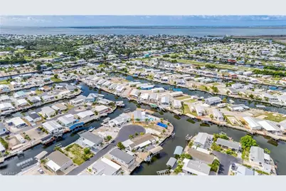 2941 Bowsprit Ln, Saint James City, FL 33956 - Photo 43
