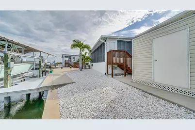 2941 Bowsprit Ln, Saint James City, FL 33956 - Photo 35