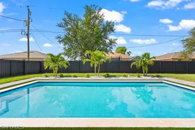 306 NE 11th St, Cape Coral, FL 33909 - Photo 19