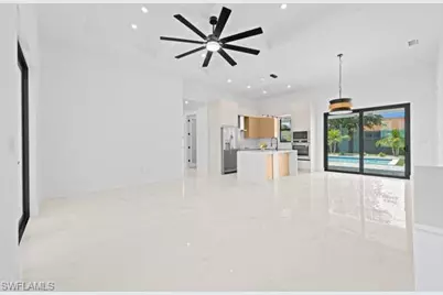 306 NE 11th St, Cape Coral, FL 33909 - Photo 7