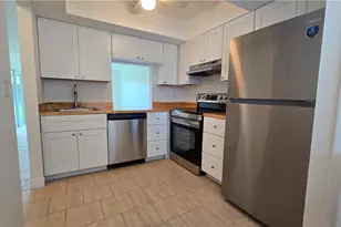 4624 SE 6th Ave, Cape Coral, FL 33904 - Photo 3