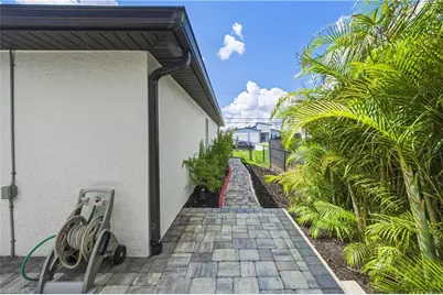 3233 NW 21st St, Cape Coral, FL 33993 - Photo 47