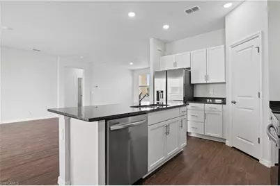 3901 NE 19th Ave, Cape Coral, FL 33909 - Photo 3