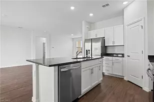 3901 NE 19th Ave, Cape Coral, FL 33909 - Photo 3