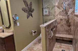 1712 Viscaya Pkwy, Cape Coral, FL 33990 - Photo 15