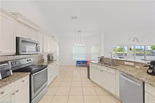 1834 NW 7th Pl, Cape Coral, FL 33993 - Photo 9