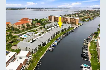4240 SE 20th Pl #210, Cape Coral, FL 33904 - Photo 3
