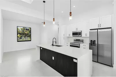 2200 NE 15th Ave, Cape Coral, FL 33909 - Photo 5
