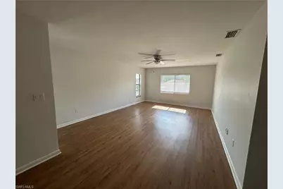 4712 SE 5th Pl #201, Cape Coral, FL 33904 - Photo 5