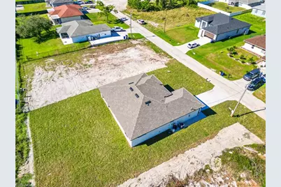 2803 44th St SW, Lehigh Acres, FL 33976 - Photo 9