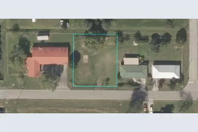 757 Avenue R SW, Moore Haven, FL 33471 - Photo 5