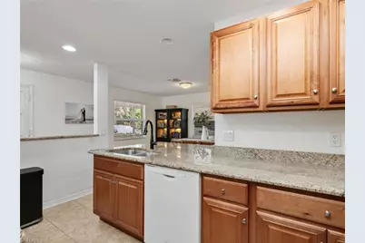 1404 Santa Barbara Ave, Fort Myers, FL 33901 - Photo 5