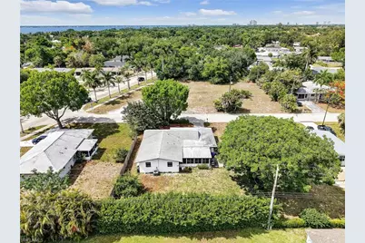 1404 Santa Barbara Ave, Fort Myers, FL 33901 - Photo 29