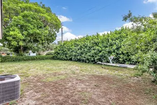 1404 Santa Barbara Ave, Fort Myers, FL 33901 - Photo 25